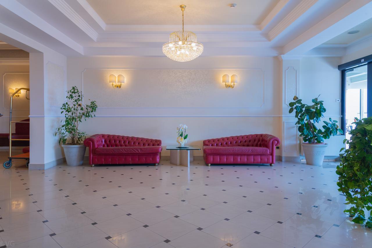 Hotel Executive La Fiorita Rimini Exterior photo