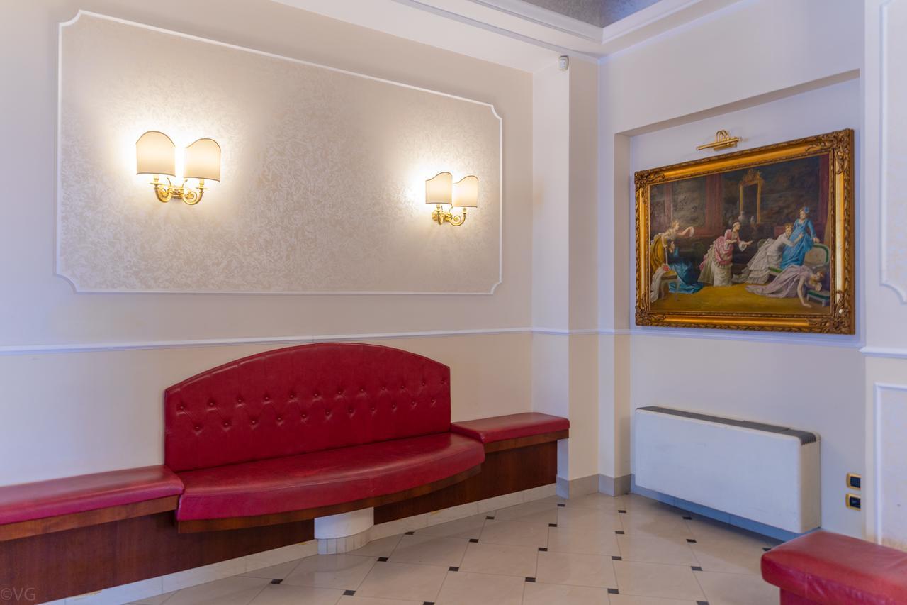 Hotel Executive La Fiorita Rimini Exterior photo